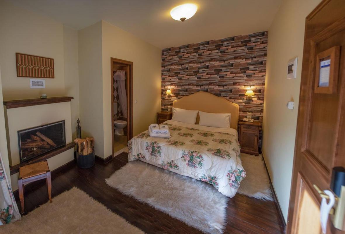 Voutiron Villa Virginia Hotel מראה חיצוני תמונה