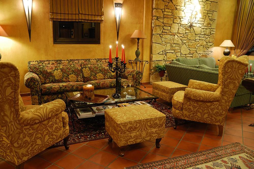 Voutiron Villa Virginia Hotel מראה חיצוני תמונה