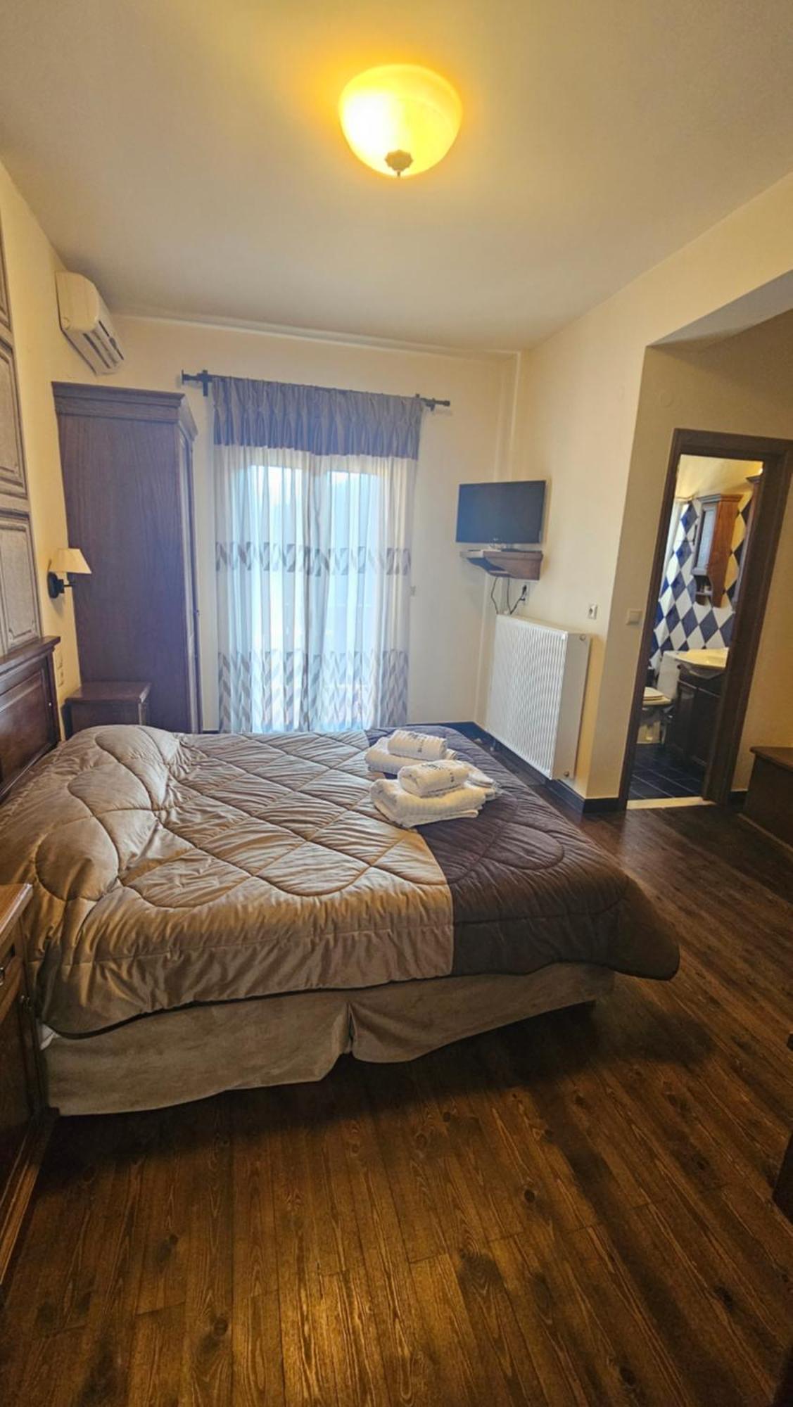 Voutiron Villa Virginia Hotel מראה חיצוני תמונה