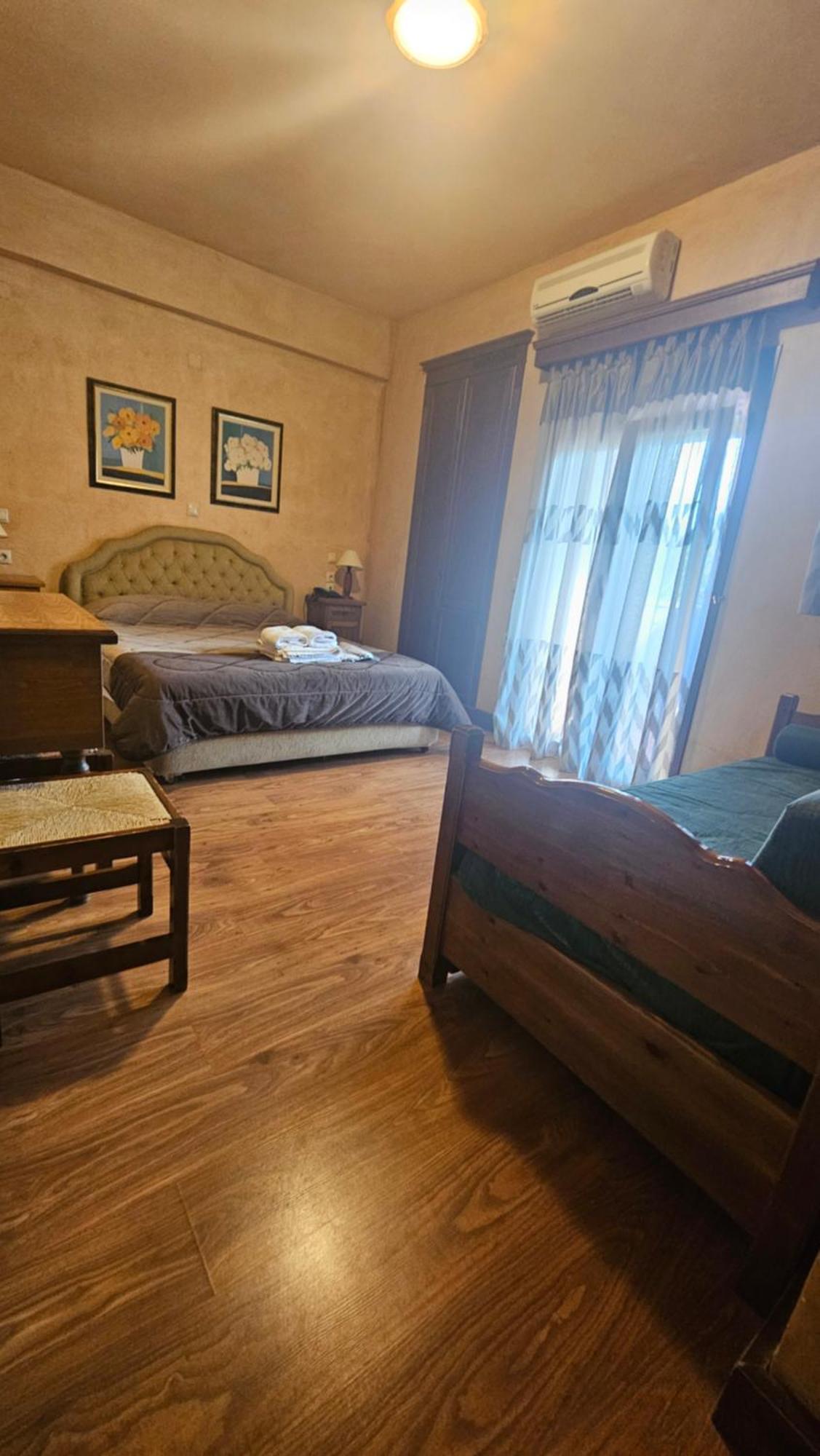 Voutiron Villa Virginia Hotel מראה חיצוני תמונה